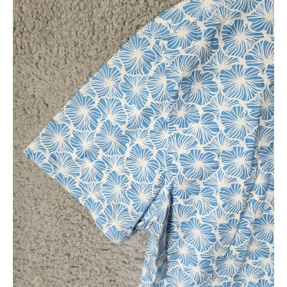 Laguna Blue Floral Short Sleeve Button Down Hawaiian‎ Shirt Size L Cotton Blend